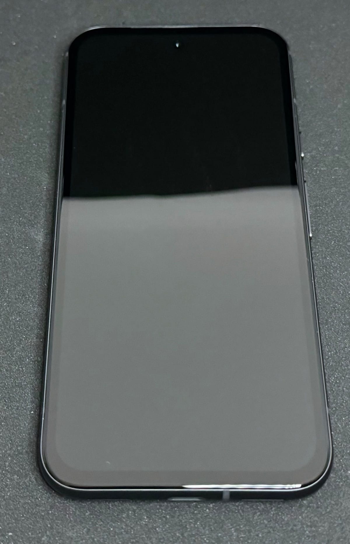 Pixel8a表面