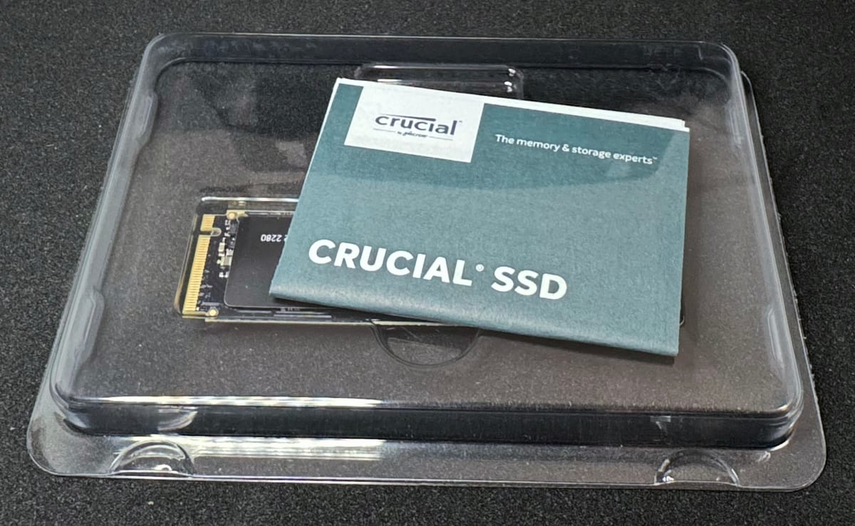 Crucial m.2 SSD 2TB 外装の中身